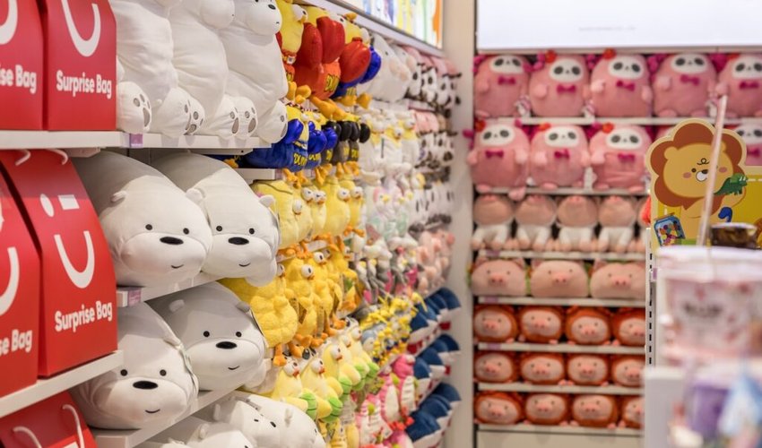 /media_files/images/Miniso25_05_21_LDO_Stores_243.2e16d0ba.fill-850x500-c100.jpg